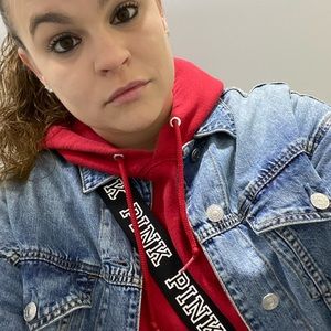 Meet your Posher, Cristina